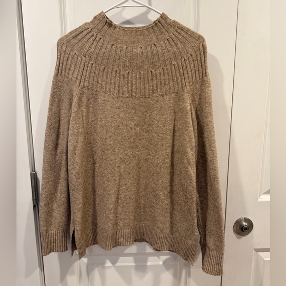 Anthropologie Sweaters - Anthropologie Cozy Tan Women's Sweater